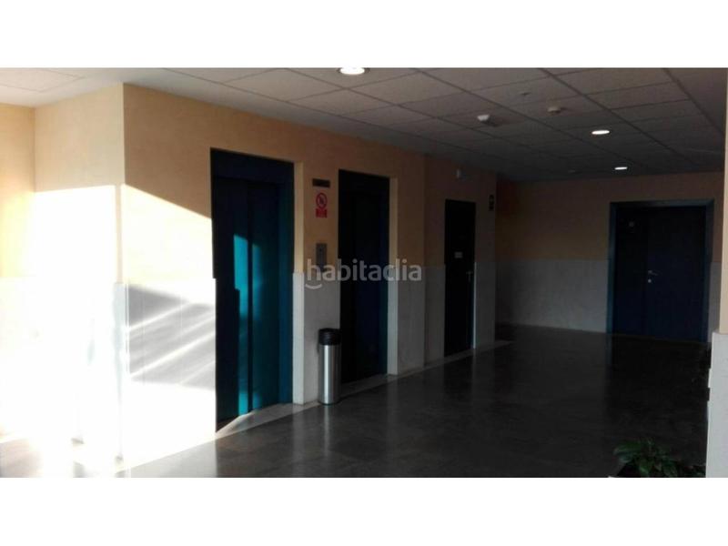 Foto 197165ef-cd3d-4e3a-bfa3-f5e5fd95cb5f. Oficina  en venta en cadiz en Puntales - Zona Franca Cádiz