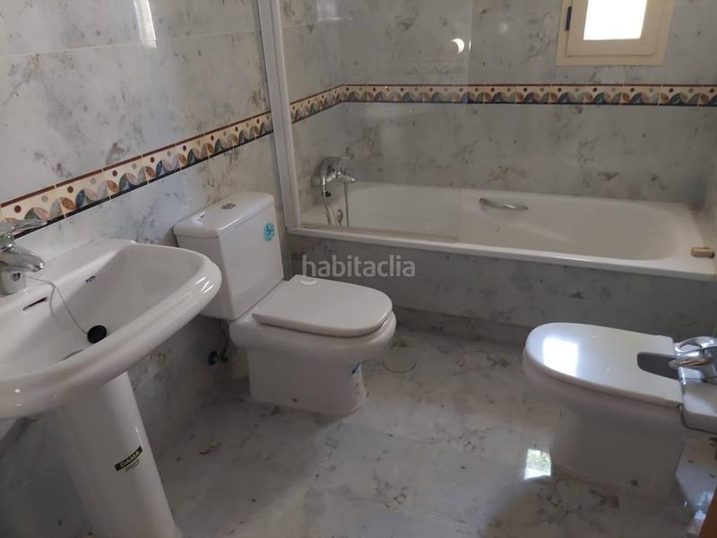 Foto 611a18d3-62b7-4ec1-8a73-3b34f043da0a. Casa adossada amb aparcament a El Rocío - La Milagrosa Jerez de la Frontera