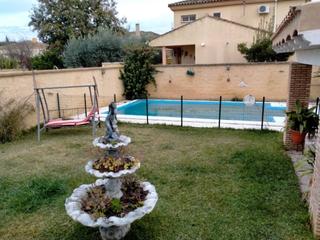 Maison jumelée à Parque Atlántico - Ronda este. Unifamiliar pareada en venta en este