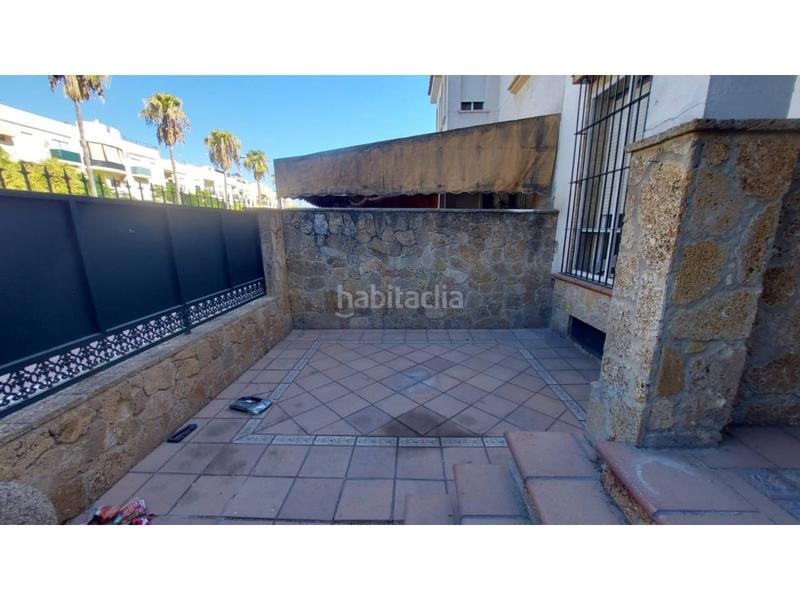 Foto db3fa03b-1f9d-4616-85b0-b476e9908965. Casa amb aparcament a Puertas del sur - Guadabajaque Jerez de la Frontera