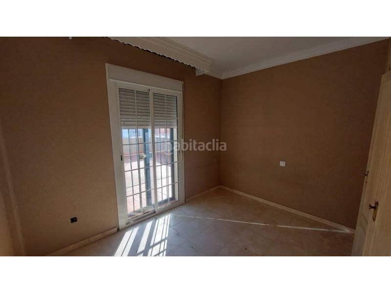 Foto 4e1b3cee-c185-4eec-a80f-87e2c6b161a2. Casa amb aparcament a Parque Atlántico - Ronda este Jerez de la Frontera