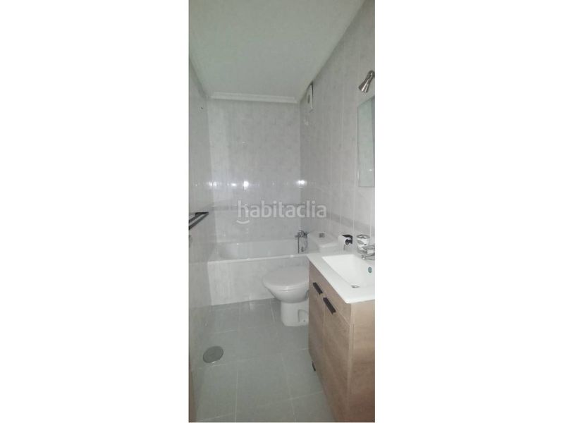 Foto d6441fe6-8d85-4dbd-9307-5bd8f7b0a83d. Pis amb aparcament piscina a Puertas del sur - Guadabajaque Jerez de la Frontera