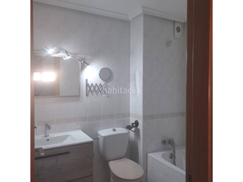 Foto d9957467-8fe4-4e06-98ad-c2dafeeabd1b. Pis amb aparcament piscina a Puertas del sur - Guadabajaque Jerez de la Frontera