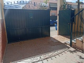 House in El Altillo. Unifamiliar en venta en norte