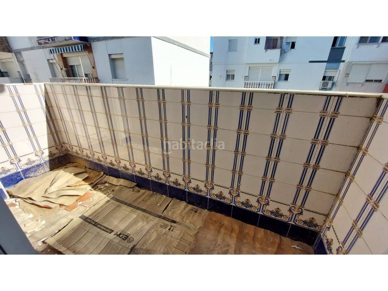 Foto f6b61aa0-7333-4c14-b6cd-498bb11bcbad. Pis a Barbate Barbate