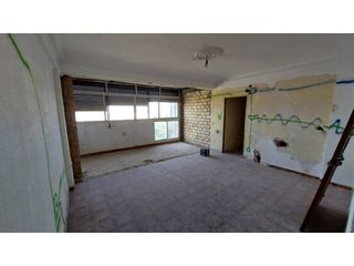 Pis a Vallesequillo. Piso en venta en centro