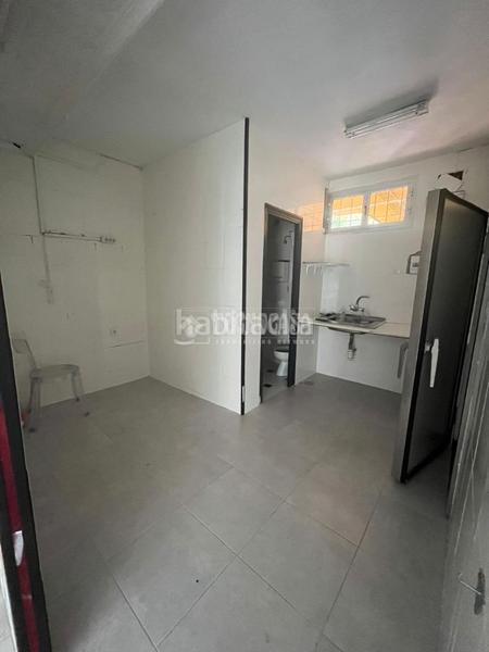 Foto 1ba3af2c-89a8-4b40-8f55-0ed783b35a44. Rent business premise in Pino Montano - Consolación Sevilla
