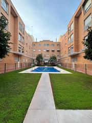 Flat en Pino Montano - Consolacin. Piso en venta en sevilla