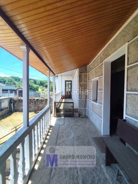 Foto c614a0e6-e199-4227-b924-12b43f0ef2bd. Casa amb calefacció a Taboadela