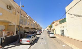 Pis a Huércal - Overa. Atención inversores  inmueble ocupado con plaza de garaje, se ve