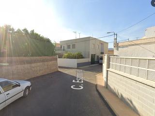 Dúplex a Berja. Vivienda unifamiliar en venta  con terreno y almacenes