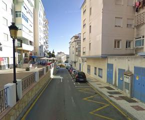 Piso en Sierra de Estepona - Avda. de Andalucía. Piso en venta  ocupado  estepona málaga