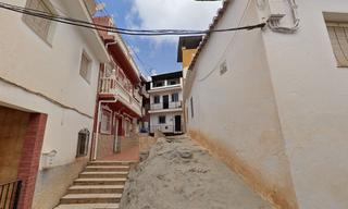 Duplex à Centro Histórico. Inmueble ocupado  vivienda unifamiliar en vélezmálaga