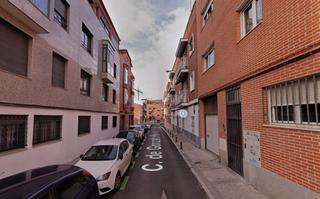 Pis a Valdeacederas. Inmueble ocupado  piso en primera planta en tetuán madrid