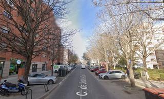 Pis a Las Águilas. Inmueble ocupado  piso en segunda planta en barrio la latina mad