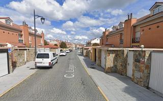Dúplex a Laguna Park. Inmueble ocupado  vivienda unifamiliar en parla madrid