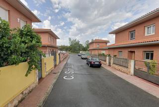 Casa a Pelayos de la Presa. Inmueble ocupado  pelayos de la presa madrid