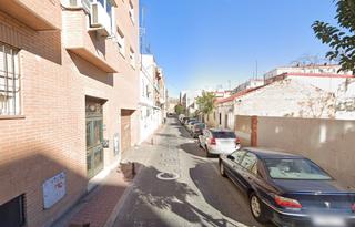 Pis a Palomeras Bajas. Inmueble ocupado  puente de vallecas madrid