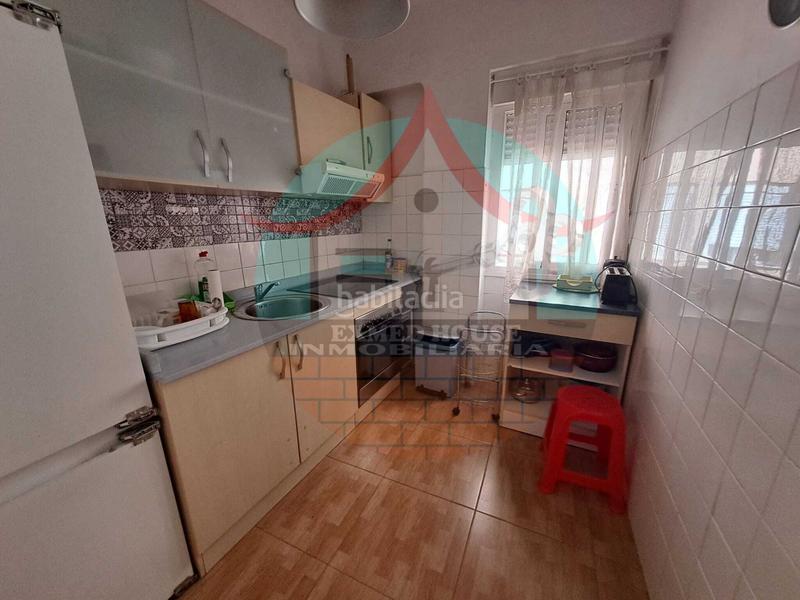 Foto 024b70b8-057b-404c-a71f-c65dc3b47833. Rent flat in Ciudad Jardín - Tagarete - El Zapillo Almería