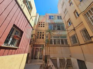 Appartement à Plaza de Toros - Santa Rita. Oportunidad en subasta  piso en almería capital, calle alfarería