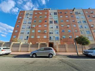 Pis a Piedras Redondas - Torrecárdenas. Oportunidad vpo en almería capital piedras redondas  c antonia m