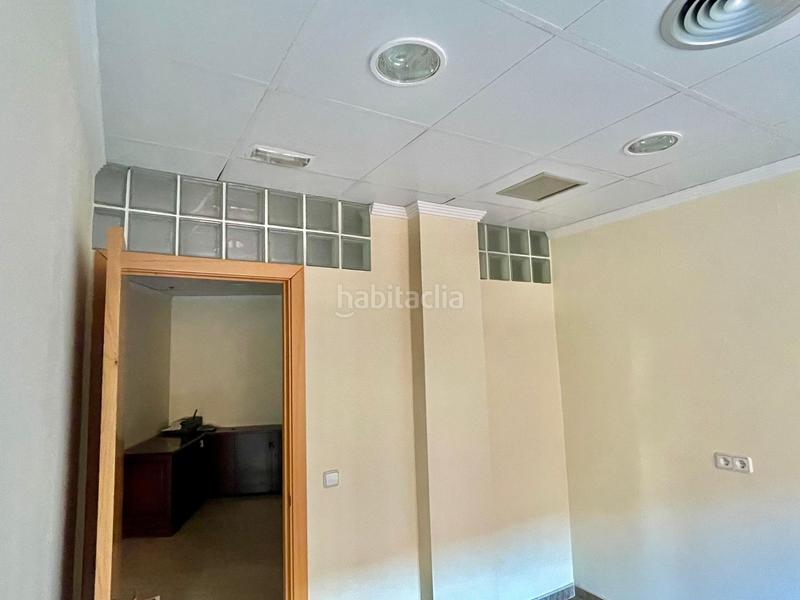 Foto 5803d6b8-cf28-473f-92c6-f3111b8759d1. Oficina clínica dental en venta en Roquetas pueblo Roquetas de Mar