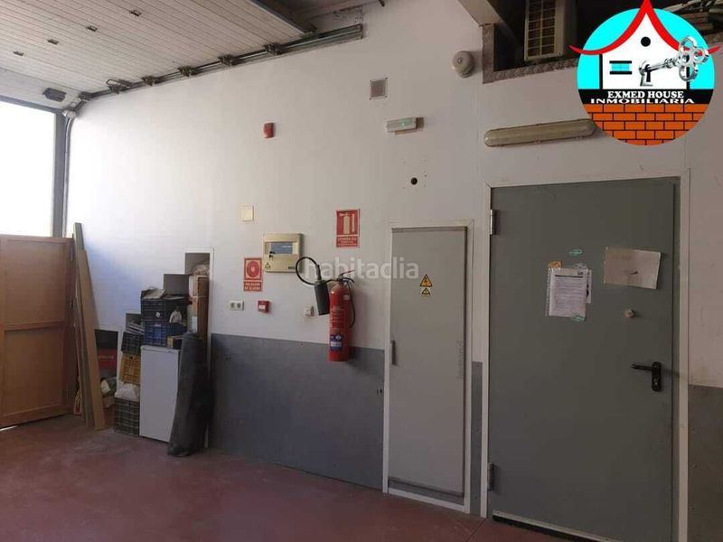 Foto c55a4bff-8e29-4d7e-bc1c-bf91edf0edf9. Bâtiment à usage industriel dans Viator