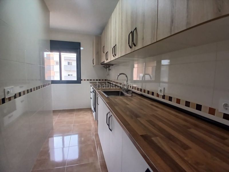 Foto f902be7f-c5d5-47e0-bafc-5e8cbbf06564. Rent flat with pool in Las Cabañuelas Vícar