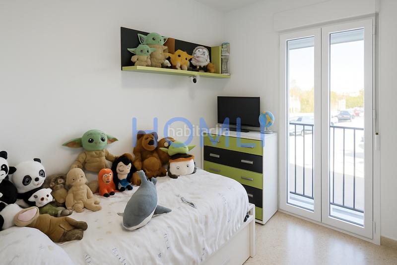 Foto ee9193a9-ae89-466e-b1e8-b2a9d913dd9e. Casa a schiera con parcheggio in La Banda - Campo de Fútbol Chiclana de la Frontera