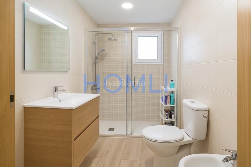 Foto 149a4455-8801-474e-9ba5-3419fad8e5f6. Casa adossada amb aparcament a La Banda - Campo de Fútbol Chiclana de la Frontera