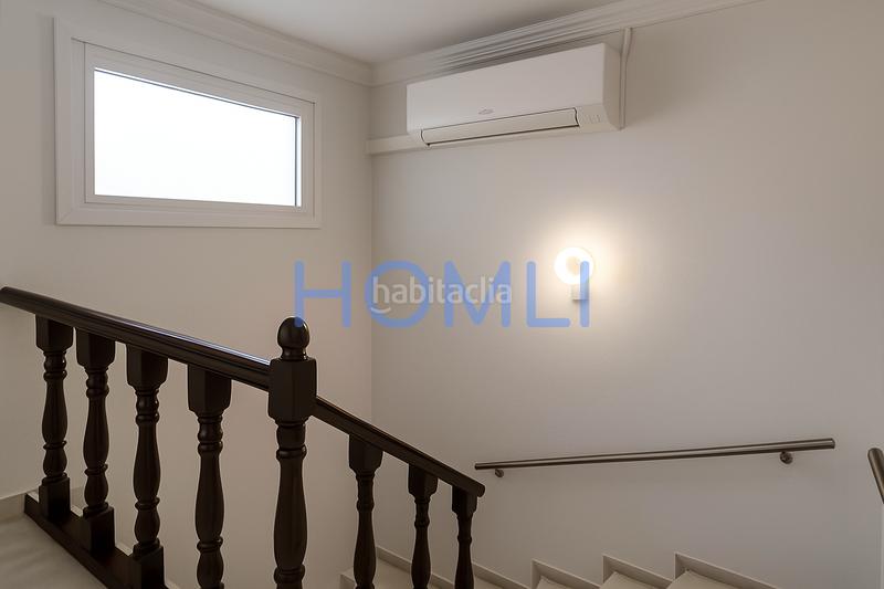 Foto f42e73ec-916e-464d-b788-58f635cb3d20. Casa adossada amb aparcament a La Banda - Campo de Fútbol Chiclana de la Frontera