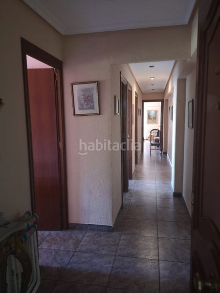Foto e9b6da65-a1ef-40ff-8784-a8d2aeb9f69c. Pis a calle los ángeles 3 a Ctra. Circunvalación - La Magdalena Jaén