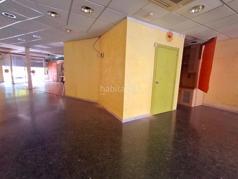 Foto 7d9bda3a-8b0b-4560-ae3f-159c1f945d00. Local commercial dans Centre Cornellà de Llobregat