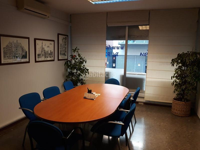 Foto 178ccc60-b7fe-4a21-9cc8-53685ae99fdc. Location bureau dans carrer de la indústria 94 dans Barcelona