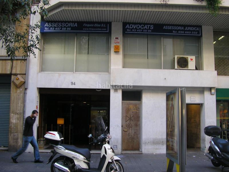 Foto f354a53a-1d0e-457c-a85c-1fb5b4f81136. Lloguer oficina a carrer de la indústria 94 a Sagrada Família Barcelona