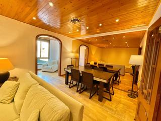 Lloguer Pis  Carrer de nàpols. Piso de 5 habitaciones totalmente amueblado. larga estancia