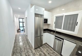 Affitto Piano terra  Carrer de vèlia. Duplex totalmente reformado a estrenar. contrato de larga estanc