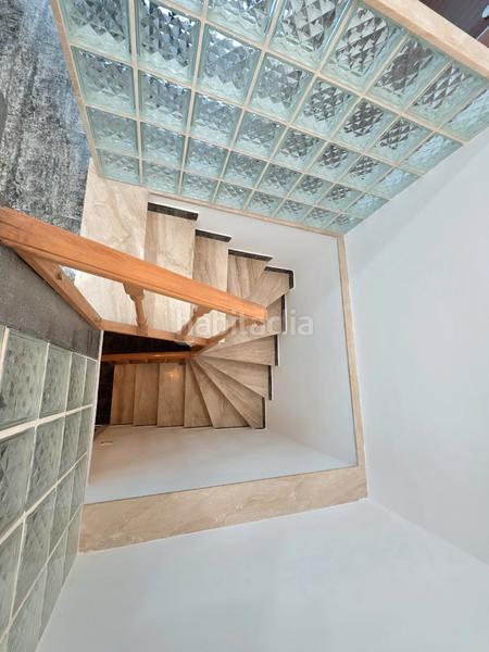 Foto 06e419d8-e6a5-4293-8aa9-244dbdec7257. Alquiler planta baja duplex totalmente reformado a estrenar. contrato de larga estancia en Barcelona