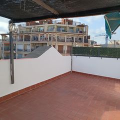 Affitto Attico  Carrer del comte borrell. Atico con terraza muy luminoso. contrato larga estancia