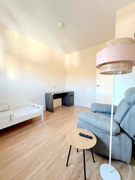 Foto e67a0a2d-b69b-41a9-8946-4698b50a31e5. Reihenhaus in calle países bajos 43 in Yuncos