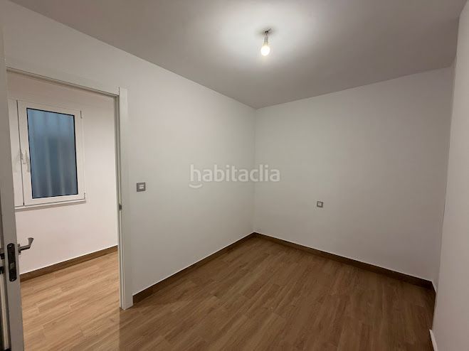 Foto d5d3f7a3-f558-46f7-83dc-c3b479b77d03. Lloguer pis amb calefacció a La Calzada Gijón