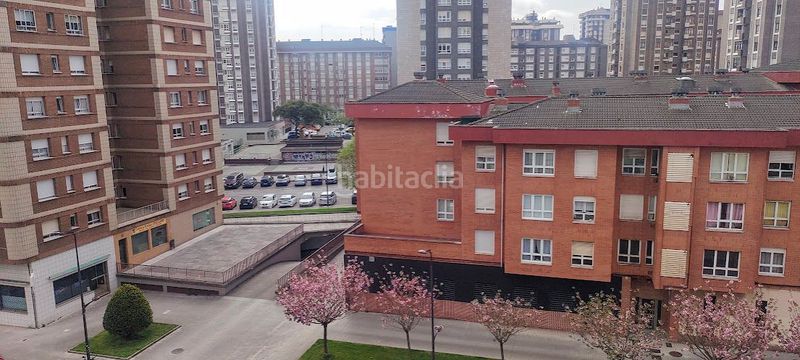 Foto bbc22d5e-9c47-4d6e-9416-f84676a4ca62. Aparcament cotxe a El Polígono Gijón