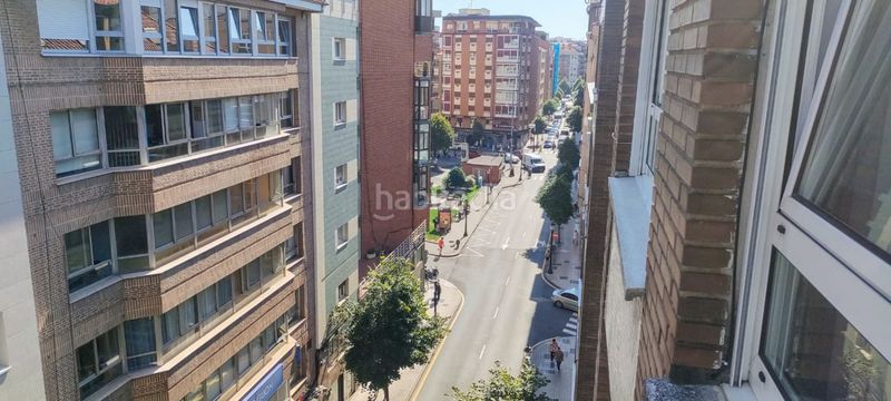 Foto aa708d00-56c3-4e6e-a17c-c7fc1cb075fe. Rent flat with heating in Centro Gijón