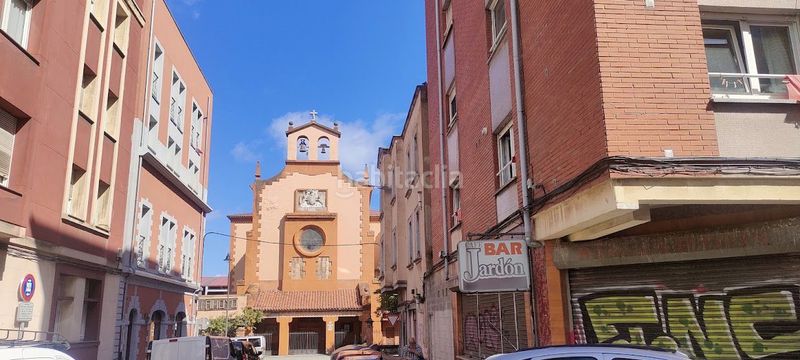 Foto 579f8408-abc5-46ba-8e5d-f3ecc30e63ad. Pis amb calefacció a El Natahoyo Gijón