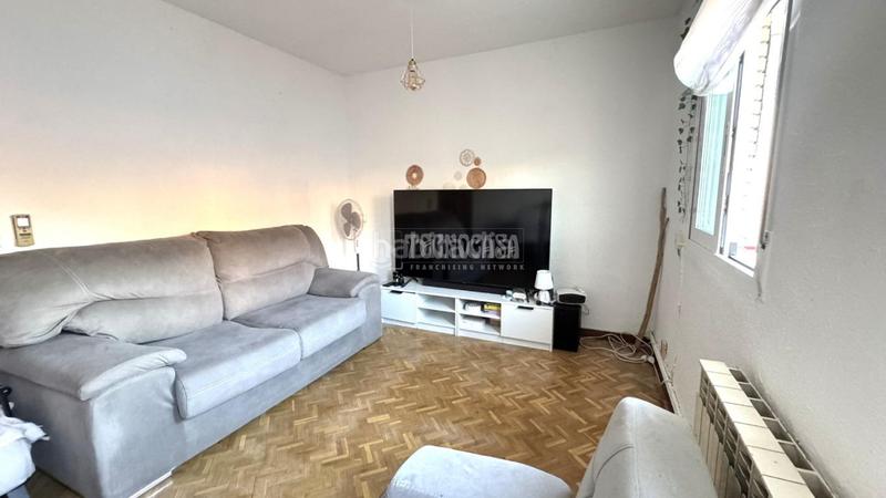 Foto 840f6bae-9996-494e-b006-25fe74b33a2e. Etagenwohnung mit heizung in Buena Vista Madrid