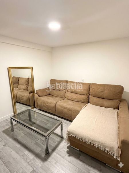 Foto 10a323b2-c30a-40b7-9238-56a961a99f8b. Local comercial a Buena Vista Madrid