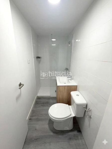 Foto 920e41da-1afe-425a-8bc5-d391955aca2d. Local comercial a Buena Vista Madrid
