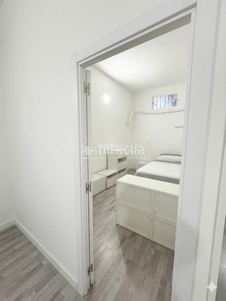 Foto b1bf59b6-60a6-4cf5-be0d-82e786eff596. Local comercial a Buena Vista Madrid
