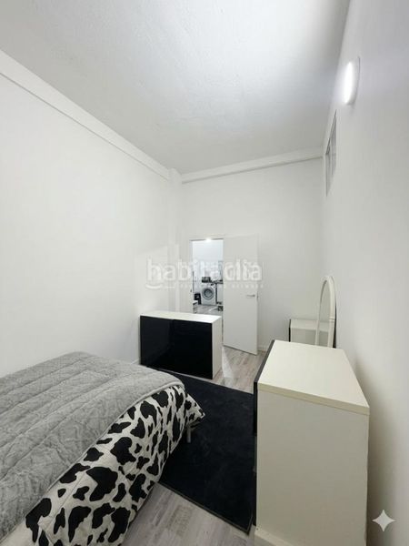 Foto f8a332b6-bc87-49d3-8774-06da16d79e95. Local comercial a Buena Vista Madrid
