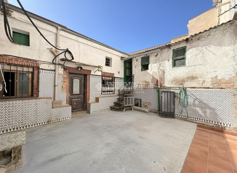 Foto 00fecf51-4601-451b-a1e8-c955c726f55e. Casa  en venta en Buena Vista Madrid